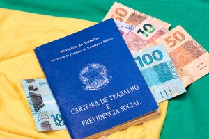 CTPS - Carteira de Trabalho e Previdência Social